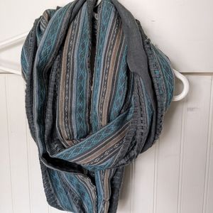 Infinity scarf